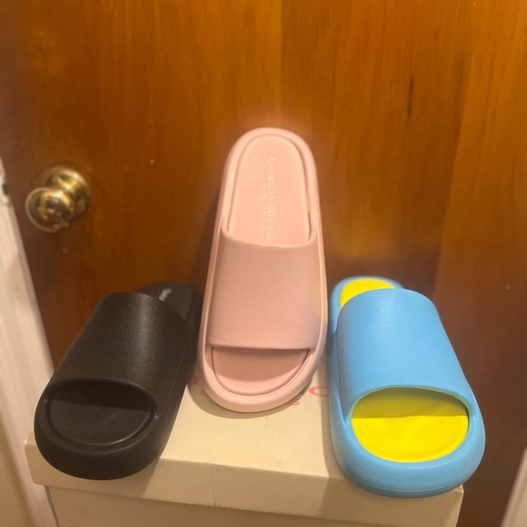 🆕 J/Slides  sizes 6- 9.      Not a Bundle - Picture 13 of 13